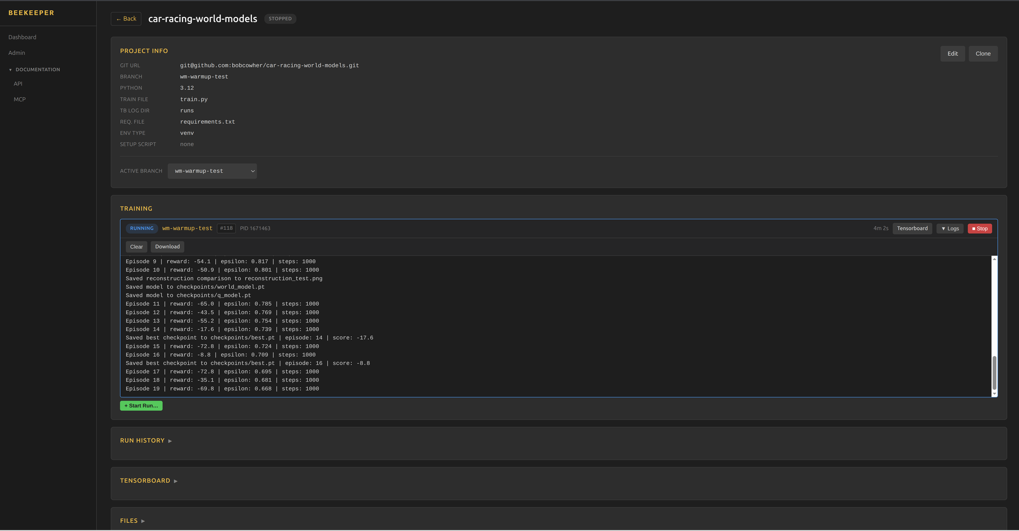 BeekeeperML dashboard showing a live training run with log output